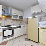 House Stinjan 2148 Pula